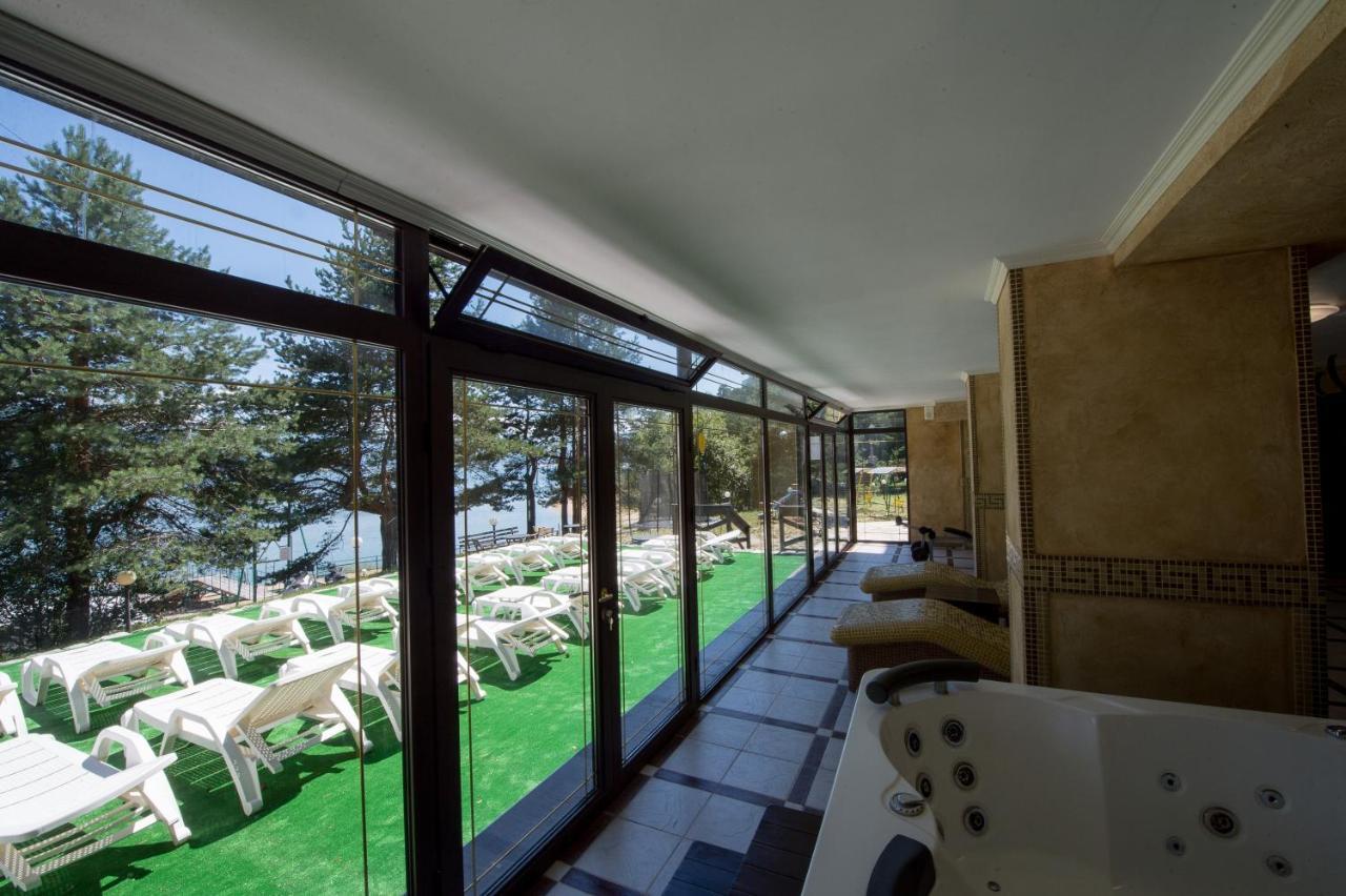 Family Hotel Hebar Батак Екстер'єр фото