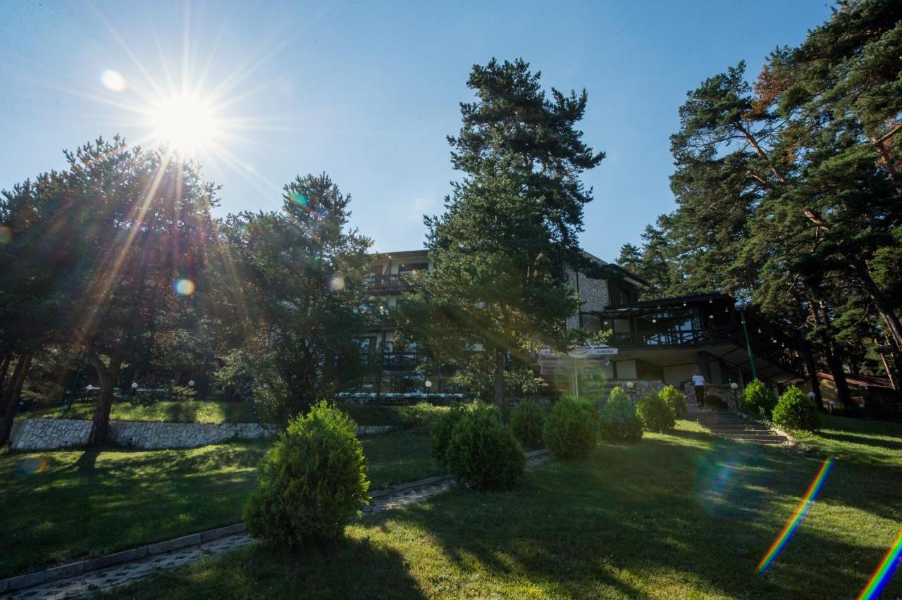Family Hotel Hebar Батак Екстер'єр фото