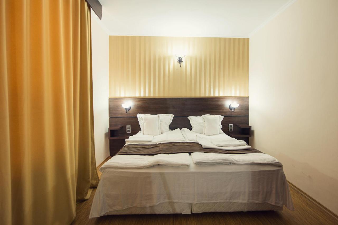 Family Hotel Hebar Батак Екстер'єр фото