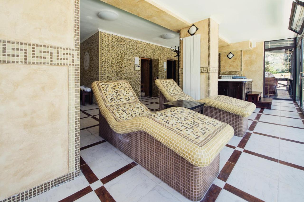 Family Hotel Hebar Батак Екстер'єр фото