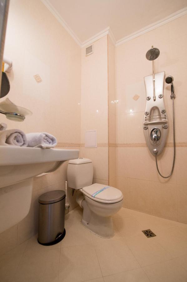 Family Hotel Hebar Батак Екстер'єр фото