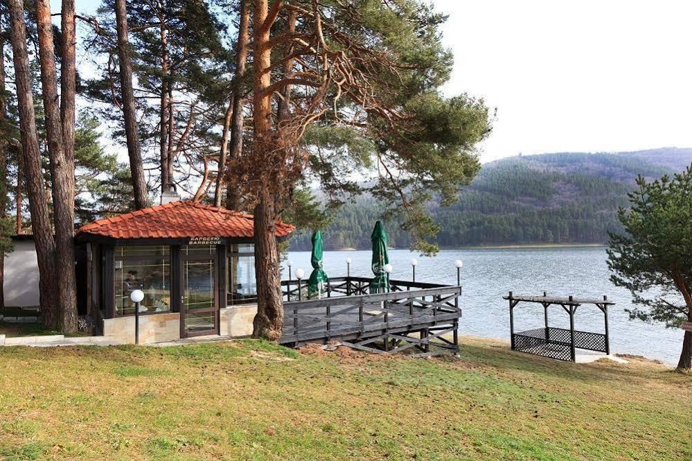 Family Hotel Hebar Батак Екстер'єр фото