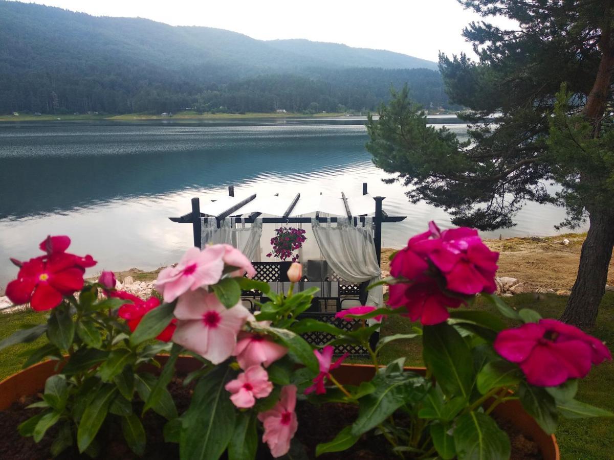 Family Hotel Hebar Батак Екстер'єр фото
